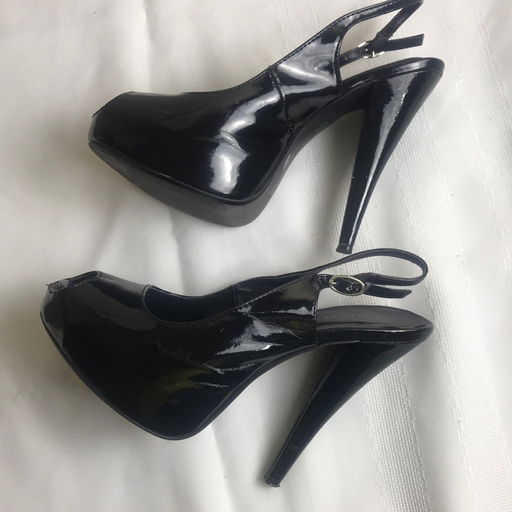 Chinese Laundry Treat heel Sz 7